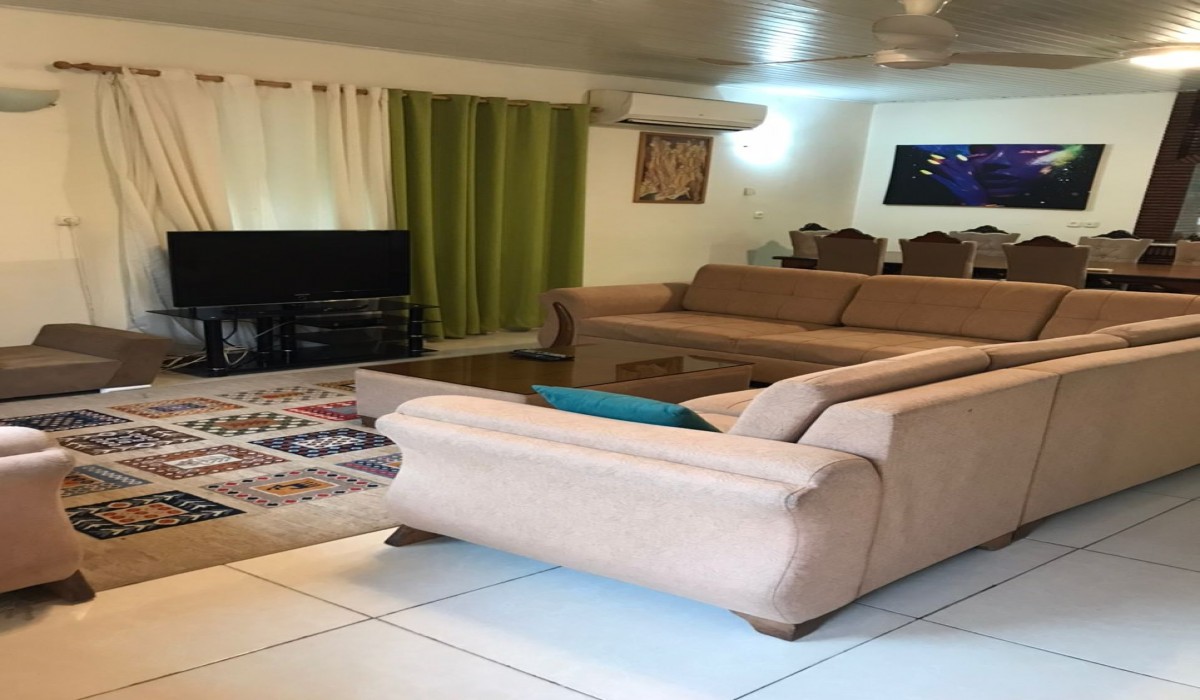 پذیرایی ویلا شهرک دریاکنار 3 خواب