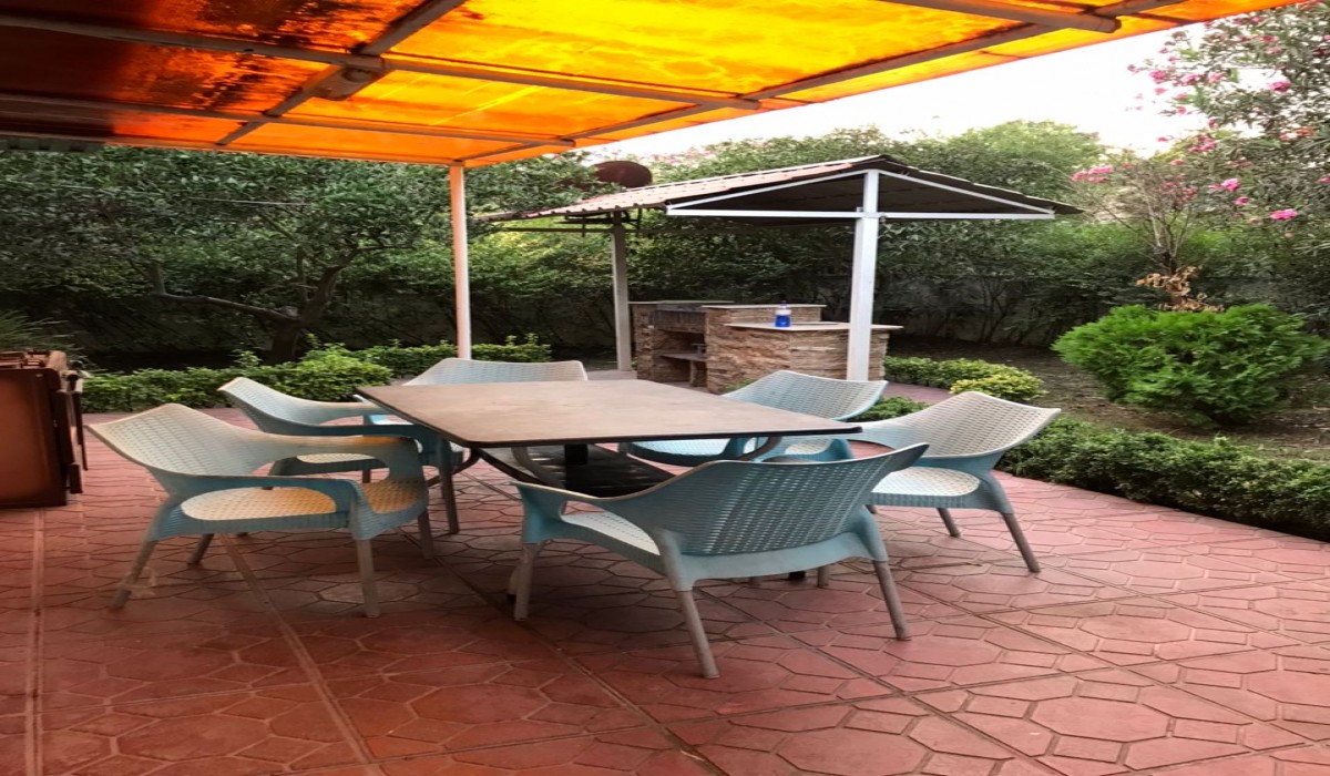 حیاط ویلا شهرک دریاکنار 3 خواب