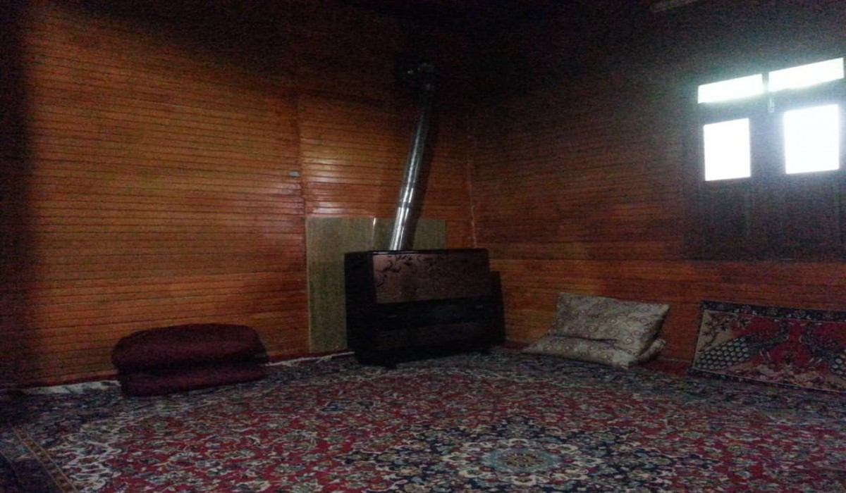 سالن کلبه جنگلی چوبی کالیکلا لفور